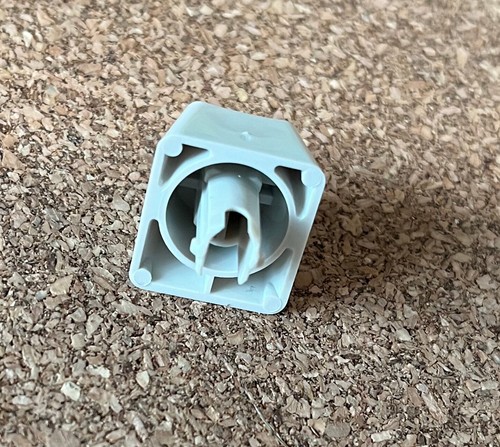 Startrek Insignia ibm Unicomp model m keys/keycap (Pearl) - Picture 5 of 5