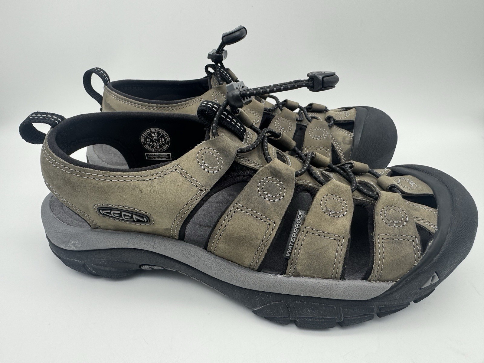 Sandali Newport da uomo KEEN pelle marrone bisonte taglia 8 5 US