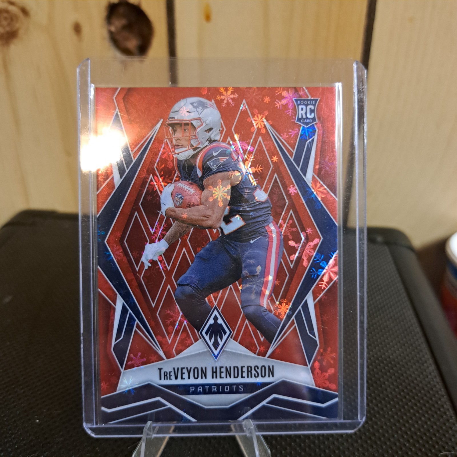 2025 Panini Phoenix - Rookies TreVeyon Henderson #187 Red Winter /399 (RC)