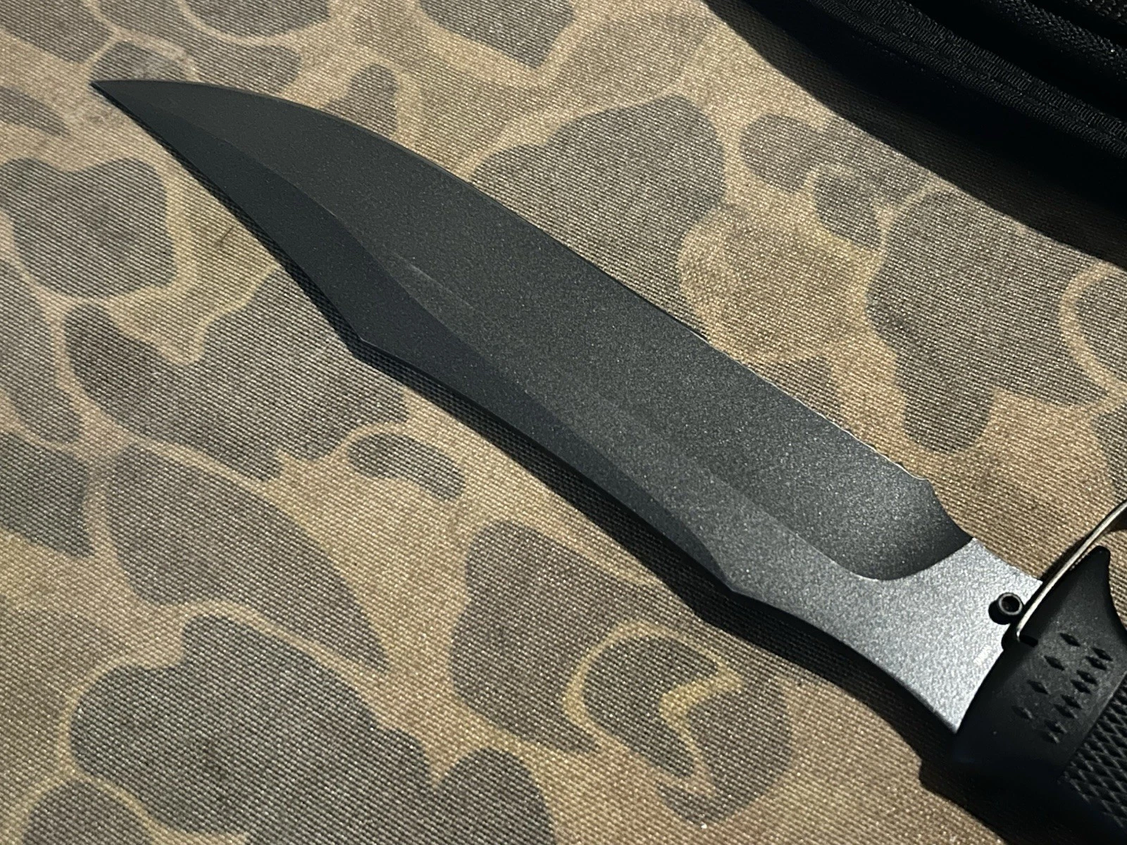 SOG Tiger Shark Elite RARE  D guard Bowie EXC condition With sheath image 6