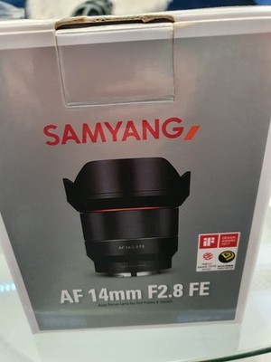 Samyang AF 14mm F/2.8 FE Weitwinkelobjektiv für Sony E - Schwarz