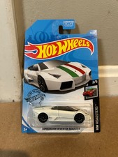 Hot Wheels 2021 HW Roadsters Lamborghini Reventon Roadster White
