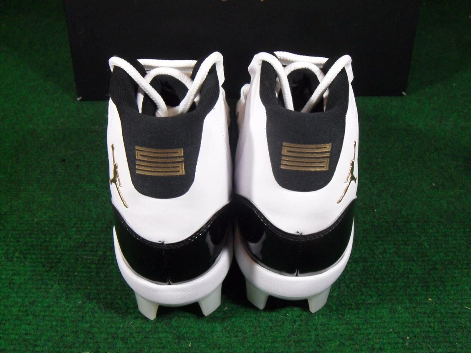 Литые бейсбольные бутсы Nike Jordan ретро 11 MCS Gratitude черно-белые футбольные - Изображение 3 из 4