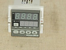   Yamatake SDC10 // C10T6DTA0200  Temperaturr...