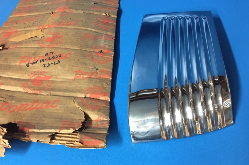 Новый из старых запасов GM 1951-1952 Pontiac Chieftain Streamliner седан и универсал левая сторона каменный щит - Изображение 2 из 4