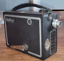 VINTAGE DEVRY 16MM "LUNCHBOX" PORTABLE MOVIE CAMERA W/ B&H F2.7 LENS
