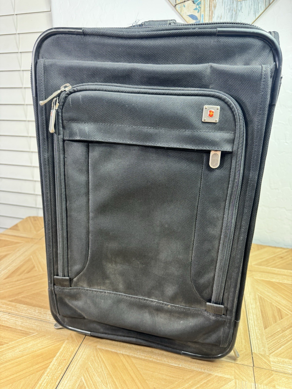 Victorinox Rolling Bag Suitcase Black Wheeled Carry On