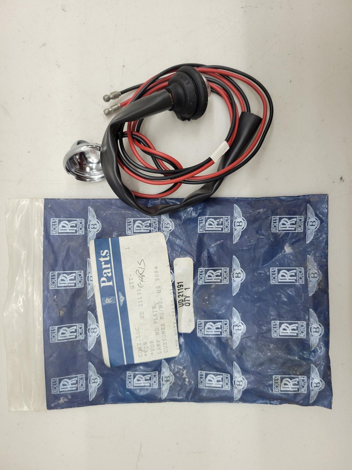 Rolls Royce / Bentley Rear Number Plate Lamp UD21191