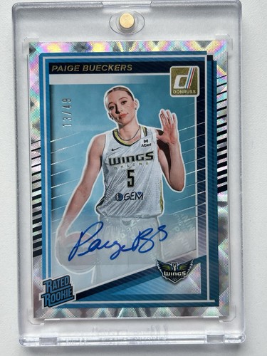 Paige Bueckers [Holo Frame Signature] #86 2025 Panini Donruss WNBA card