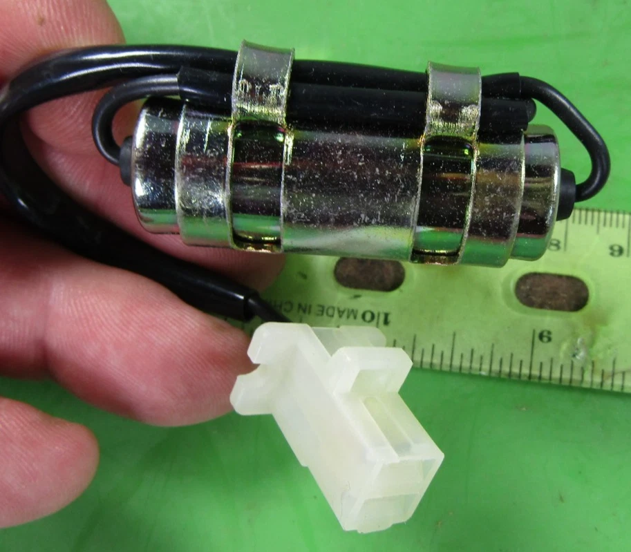 Condensador Yamaha 1973-1974 TX500 1975-1978 XS500🔥 371-81625-10🔥NOS🔥OEM Foto 3 de 3