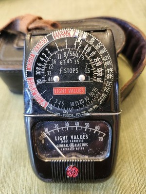 Vintage GE DW-48 Light Meter w/ Case, Tested Responsive, Mid-Century Photography