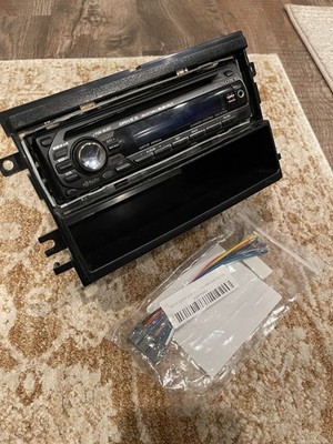 Sony CDX-GT320 Car Stereo Receiver + Dash Kit + Wiring Harness
