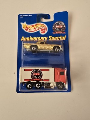 Hot Wheels, HIWAY HAULER & GOLD CAR 1995 HEB 90th Anniversary 2-pack 14023