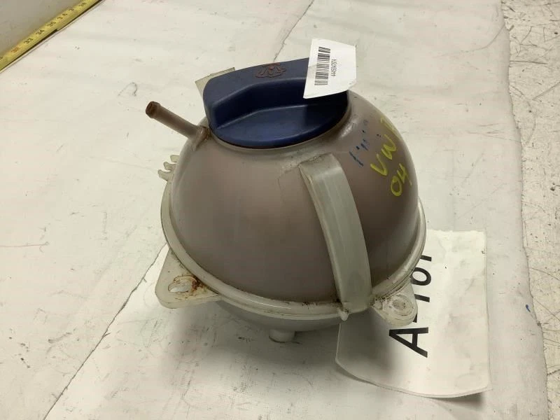 Volkswagen Beetle 2000 2010 convertible 2,0 L depósito de refrigerante OEM Foto 2 de 4