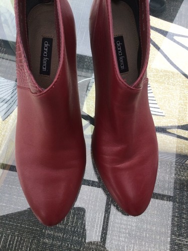 Gorgeous Red Leather Ankle Boots By Diana Ferrari Size 8.5 - Picture 2 of 12
