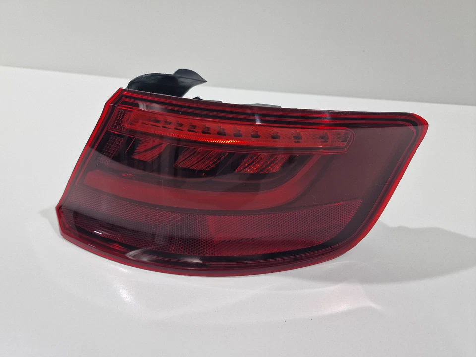 Ricambi Usati Fanale Stop Posteriore Audi A3 8V Sportback LED DX Destro 2012 - Imagen 2 de 4