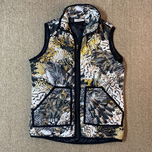 Fresh Camo Vest Womens Small Lightweight Quilted Bird Feather Animal Print
