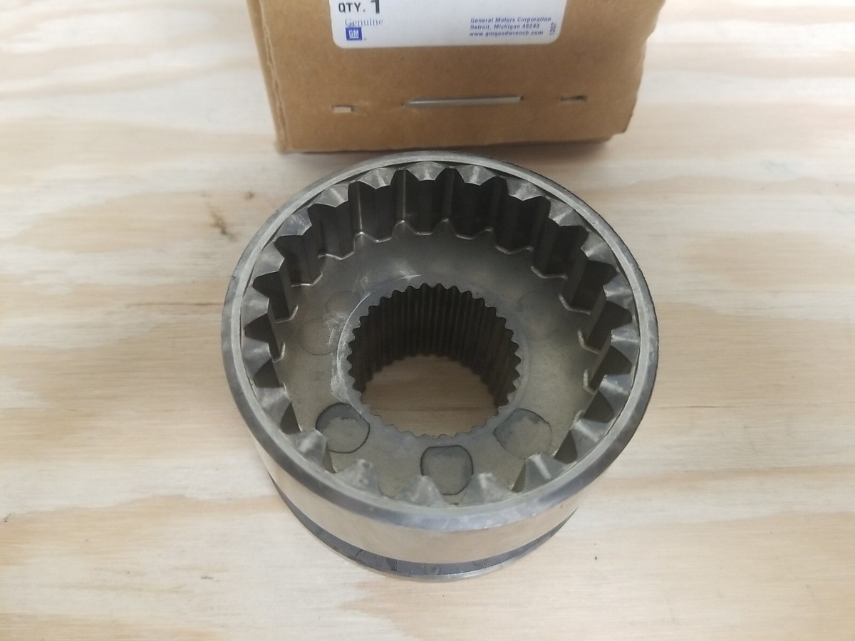 NOS GM 12479006 Sleeve, Front Diff. 9.25