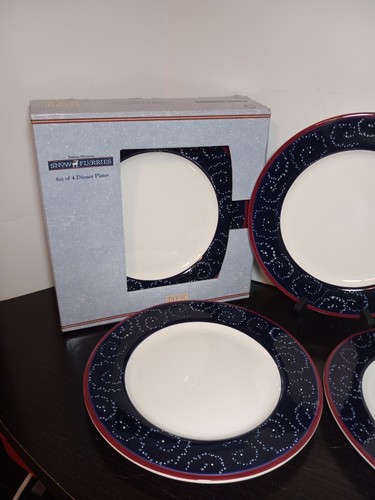 Debbie Mumm SNOW FLURRIES 11" Dinner Plate Set x4 Large Christmas Plates round - Picture 5 of 22