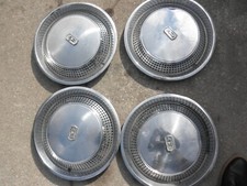 1979-85 Oldsmobile Toronado Hubcaps 15 Inch 4 1979-85 Oldsmobile Toronado Hubcaps 15 Inch 4