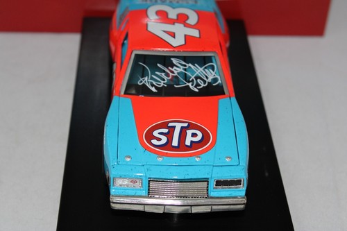 RICHARD PETTY 1981 AUTOGRAPHED #43 STP DAYTONA 500 RACE WIN VERSION BUICK /780!! - Picture 6 of 15