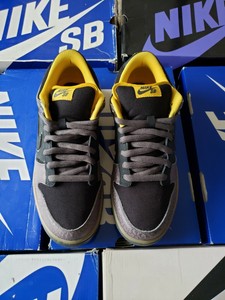 nike sb dunk low yellow curb