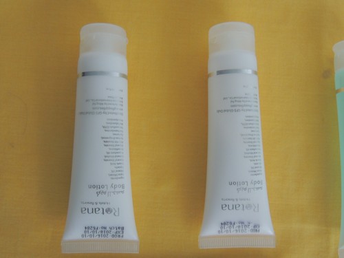 Emirates Dubai hotel Ratana Body Lotion, bath shower gel, Travel Hotel Size - Picture 4 of 9