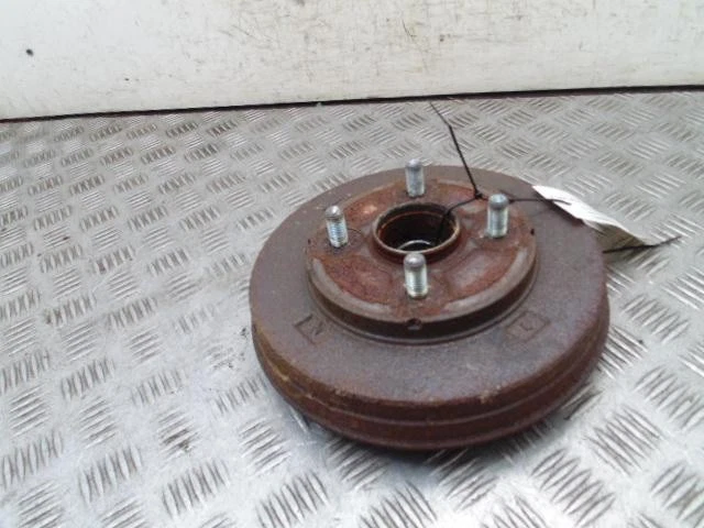 Buje trasero Mitsubishi Mirage pasajero izquierdo N/S con abs 1.0 gasolina 2013-24Z Foto 3 de 4