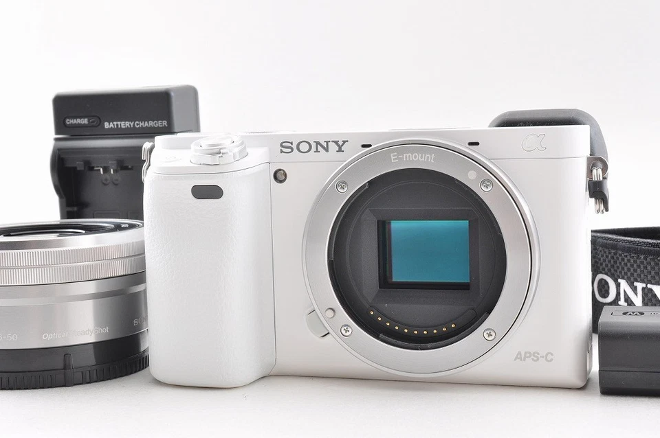 [Multilingual] Sony Alpha A6000 24.3MP Digital Camera White E PZ 16-50mm Lens #2 - Image 2 of 4