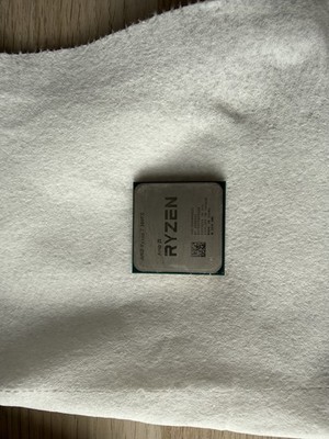 AMD Ryzen 7 3800X Processor (3.9GHz, 8 Cores, Socket AM4) 100-100000025BOX