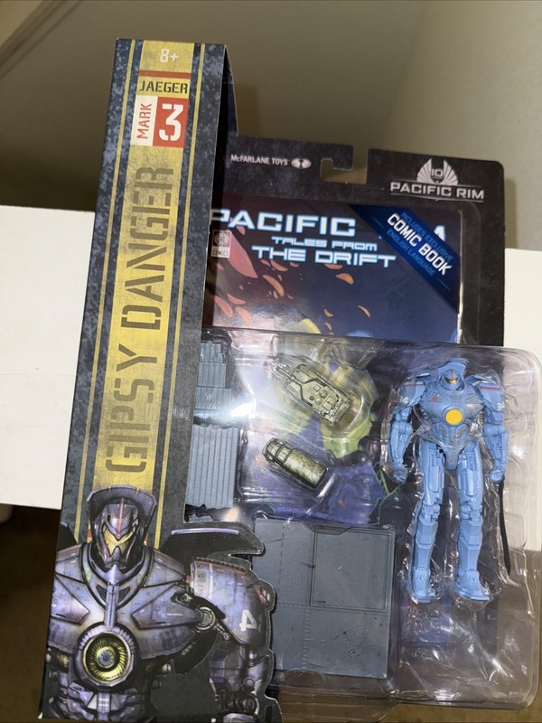McFarlane - Pacific Rim - 4" Gipsy Danger (Jaeger) Figure Playset & Comic [New T