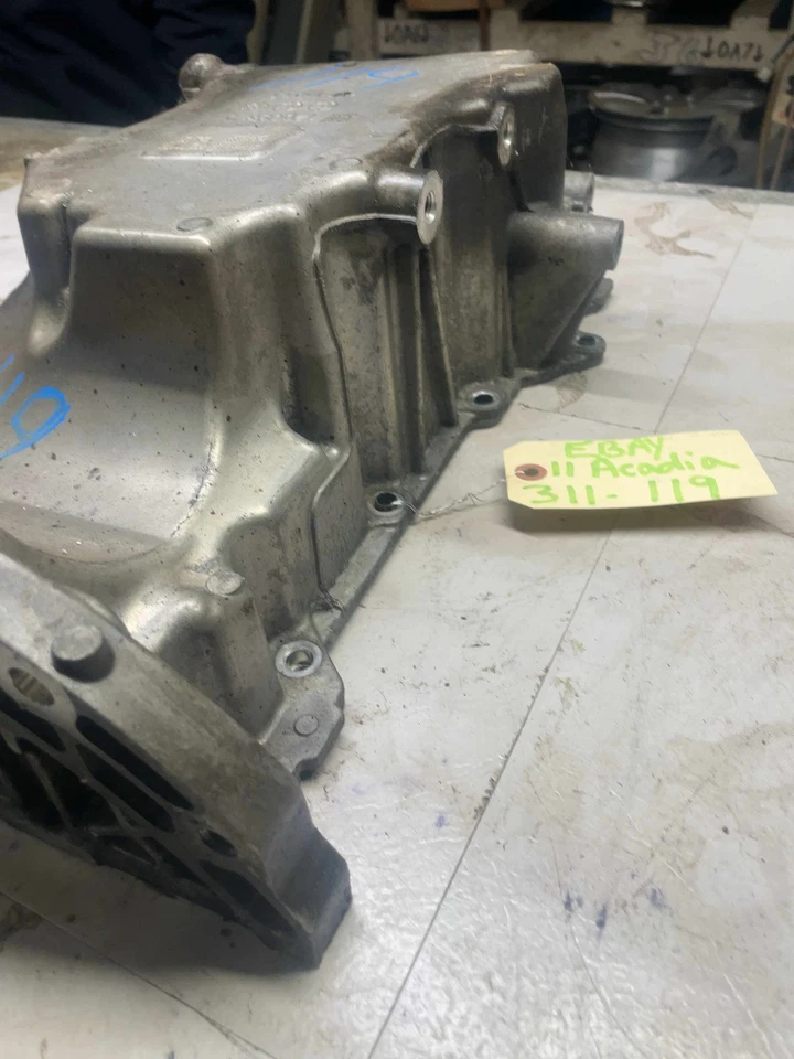 2007-2011 GMC ACADIA 010-011 LACROSSE 08-011 EQUINOX Oil Pan 3.0L 3.6L OEM - Image 4 of 4