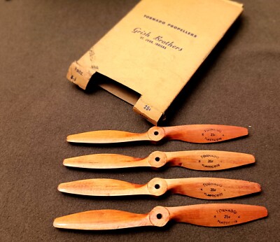 Vintage Grish Brothers 4 piece Tornado Propellers 8-4, never used old stock