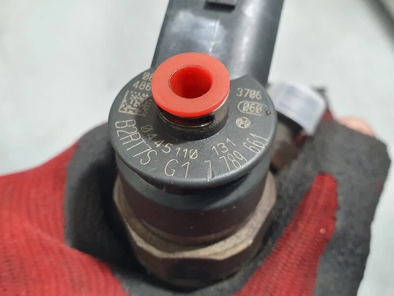 7789661 4643588 einspritzdüse für BMW X5 (E53) 3.0 TURBODIESEL CAT 2000 Foto 2 de 4