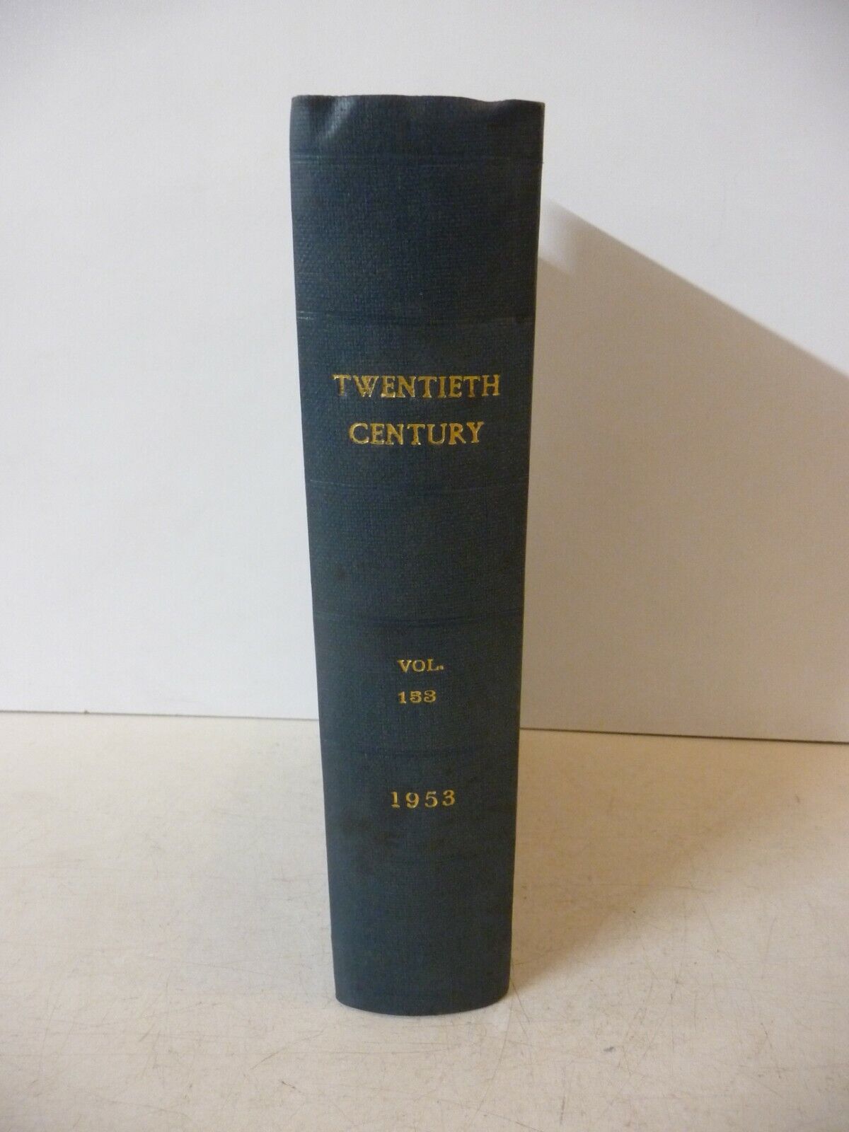 The Twentieth Century: Volume 153 (January - June 1953) Tania okazja, bardzo popularna