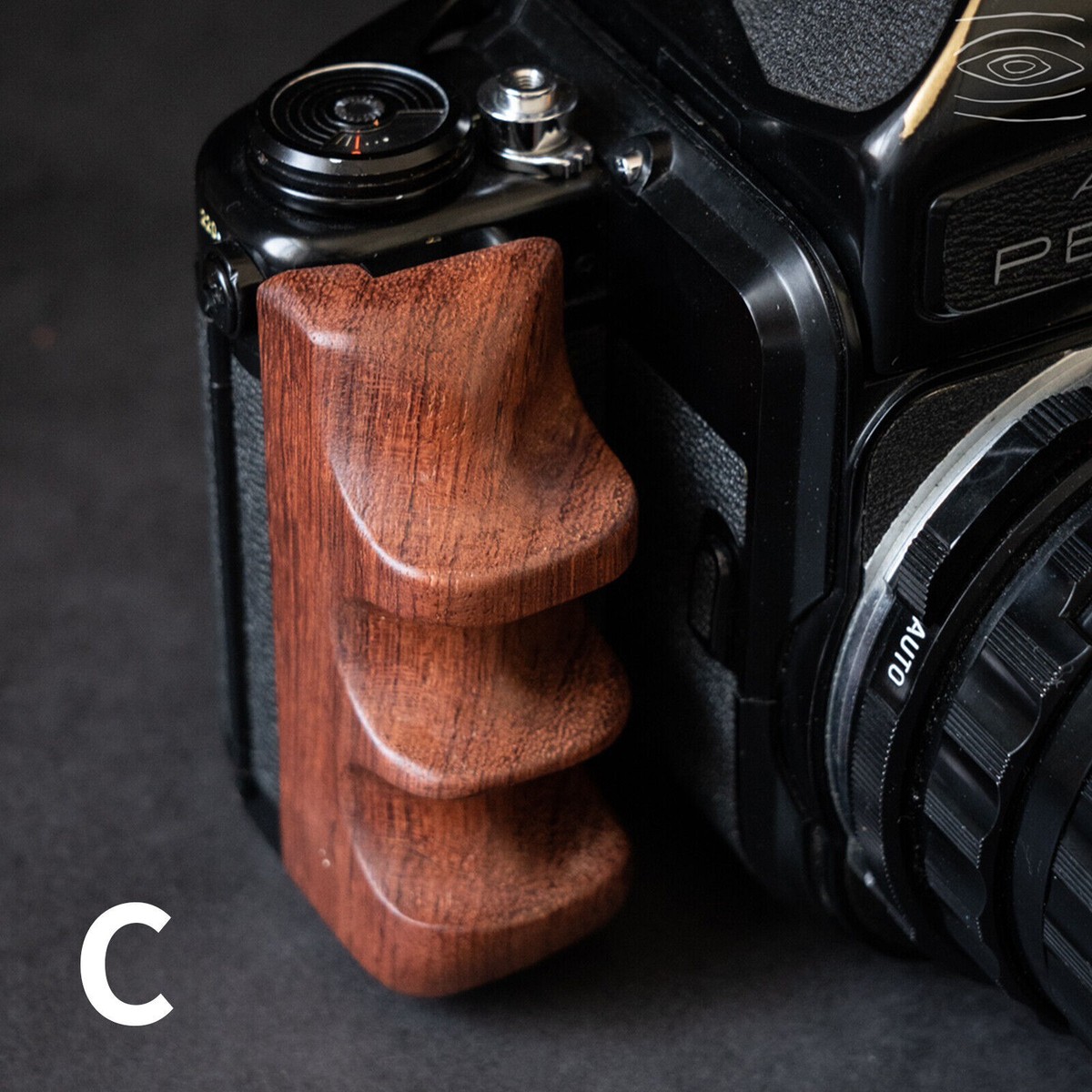 Pentax67 grip / ペンタックス67 PENTAX 6X7 67 II Natural Wood Hand Grip W/ Flash Hot Shoe