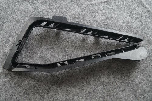 Orig. VW Sportsvan Nebelscheinwerfergitter Lüftungsgitter rechts  510853212E