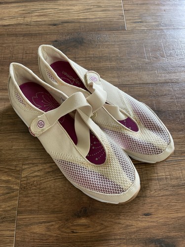 New Balance WA720TC Women Beige Elastic Mesh Mary Jane Shoe Size 10.5