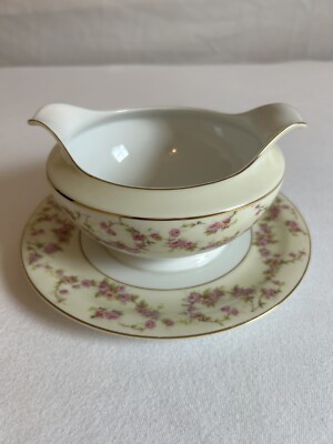 Vintage TK Thun Bohemia Czechoslovakia Gravy Boat with Attached Underplate