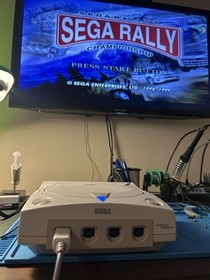 Sega Dreamcast Video Game Console Bundle Not Yellowed. Tested Working