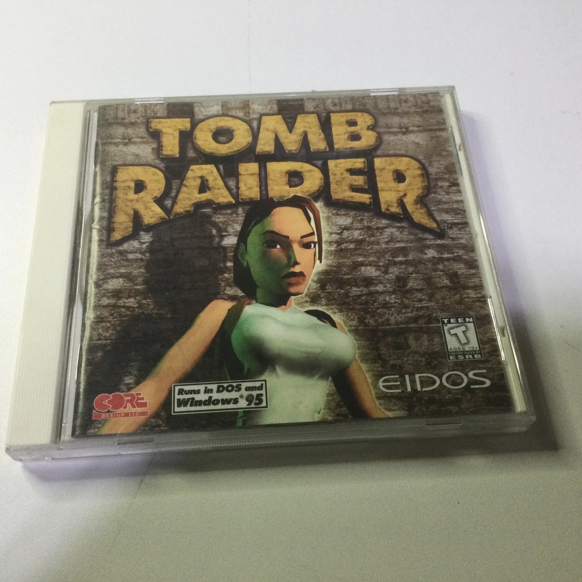1996) Tomb Raider : quand Core Design et Eidos inventèrent Lara Croft