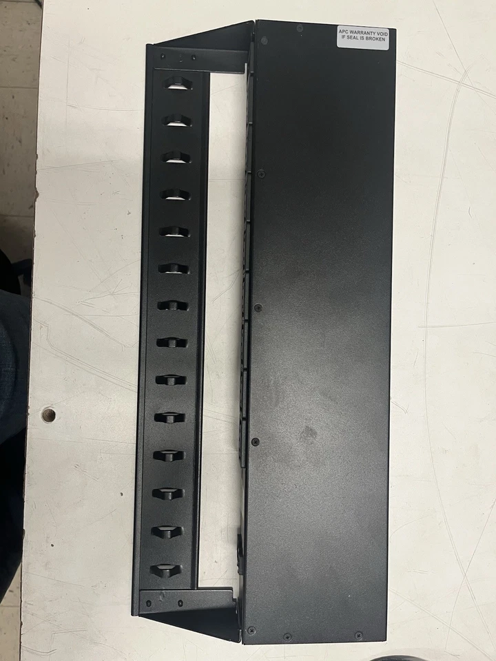 APC AP7820B Metered Rack PDU 12A/208V 10A/230V (8) C13 - Image 4 of 4