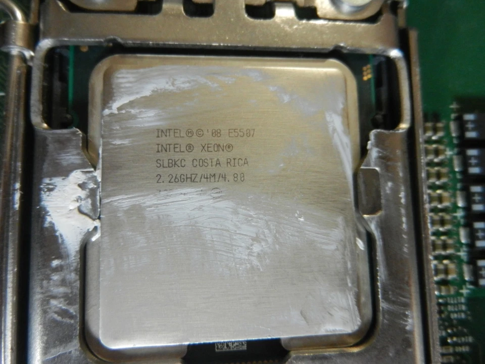 Dell PowerEdge R610 DUAL Xeon E5507 @ 2,26 GHz / 32 GB RAM / SIN DISCO DURO - CONNECTICUT Foto 4 de 4