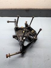 Soporte de compresor de aire acondicionado Dodge Neon SRT-4 2003-2005/Soporte inferior de montaje en hueso de perro.
