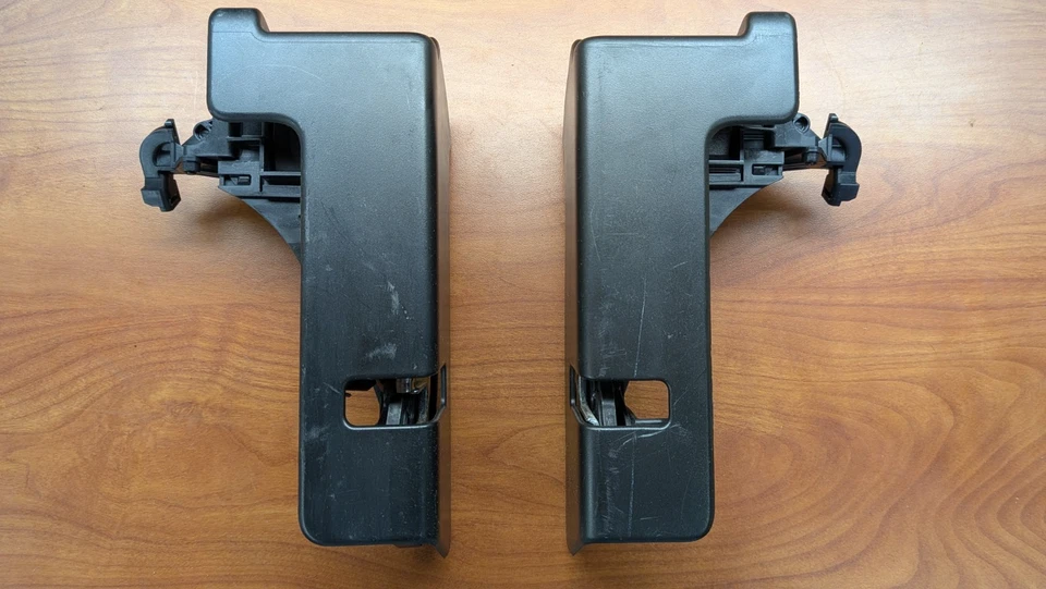 OEM Volvo V60, V70, XC60, XC70 asiento trasero plegable negro pestillo izquierdo derecho con cubiertas Foto 3 de 4