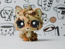 LPS Custom OOAK Hand Painted Crouching Cat Sculpted Hair And Bow With Extras