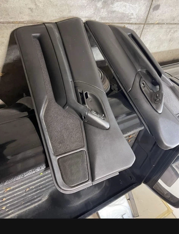 Комплект из пары оригинальных дверных панелей 00-02 Camaro Z28 для водителя и пассажира левая правая сторона Aa7363 - Изображение 2 из 4