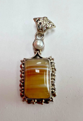 Sterling Silver Rectangular Pendant with Earth Stone  [065DuW]