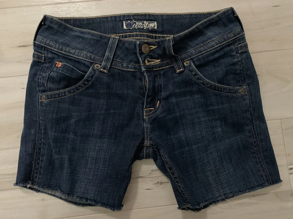 Hudson Jeans Flap Pocket Raw Edge Hem Cutoff Denim Shorts Size 26 - Image 2 of 4