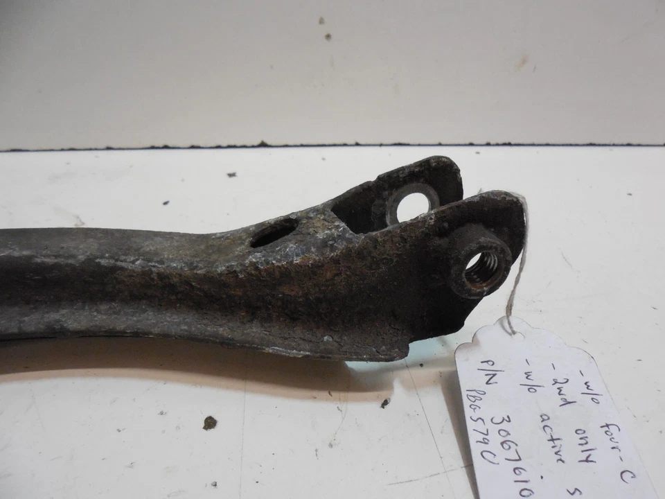 01-09 Brazo de control de suspensión inferior trasero izquierdo no turbo Volvo S60 2,4 L Foto 4 de 4